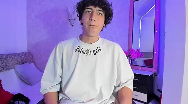 Kerverr  online show from January 2025 10:34:01 PM