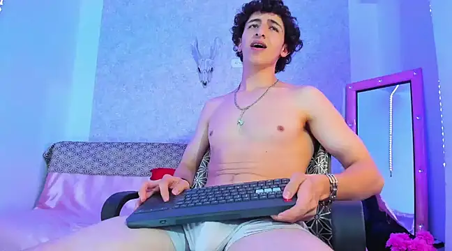 Kerverr  online show from March 2025 01:14:02 AM