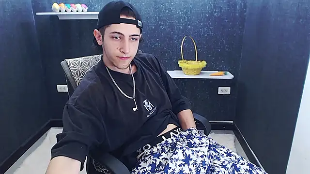 Kerverr  online show from January 2026 11:42:01 PM