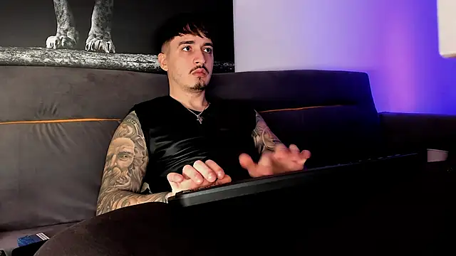 uptomatty online show from February 2025 09:00:02 AM