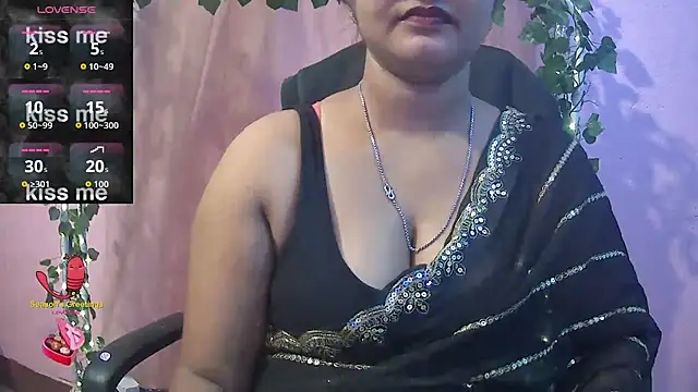 Snapshot of Pari-new chatting on July 2026 04:16:01 AM Pari-new online show from July 2026 04:16:01 AM