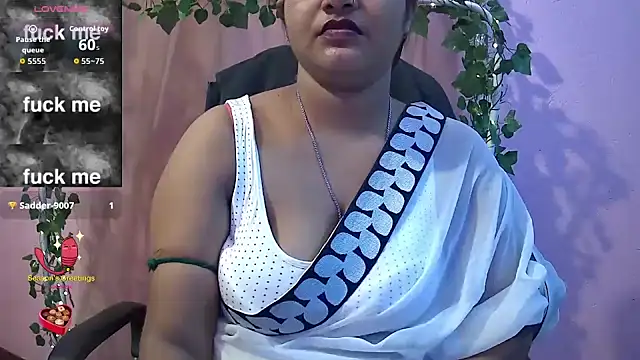 Snapshot of Pari-new chatting on August 2026 09:15:02 AM Pari-new online show from August 2026 09:15:02 AM