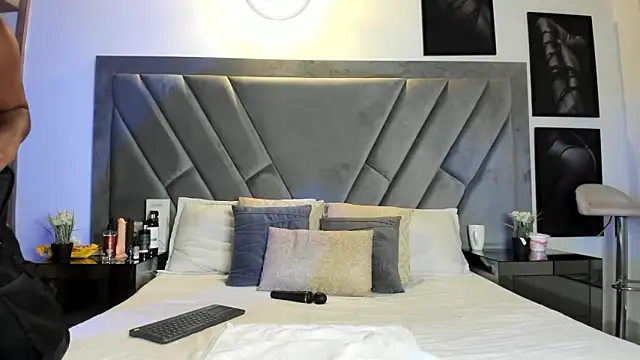 brenda nova18 online show from March 2026 07:18:02 PM