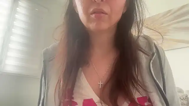 Snapshot of Serena_4you chatting on May 2026 11:50:02 AM Serena 4you online show from May 2026 11:50:02 AM