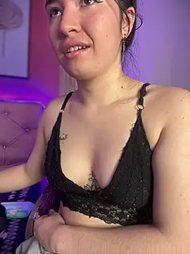 Snapshot of Sophie_LS chatting on January 2025 05:15:02 AM Sophie LS online show from January 2025 05:15:02 AM
