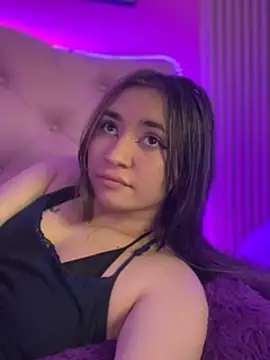Snapshot of Sophie_LS chatting on February 2025 08:35:01 AM Sophie LS online show from February 2025 08:35:01 AM
