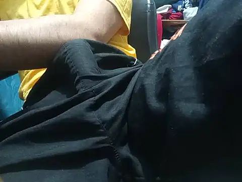 SALLY OMAR  online show from April 2026 08:11:02 PM