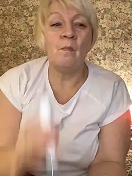 Laura Millf online show from January 2025 02:06:01 PM