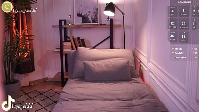 Liya Gold  online show from December 2024 04:38:01 PM