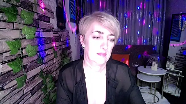 Snapshot of Hot_Girl87 chatting on December 2024 09:58:02 PM Hot Girl87 online show from December 2024 09:58:02 PM