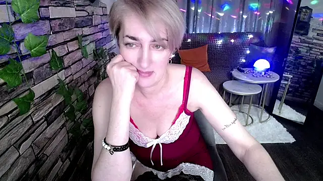 Snapshot of Hot_Girl87 chatting on January 2025 12:15:01 AM Hot Girl87 online show from January 2025 12:15:01 AM