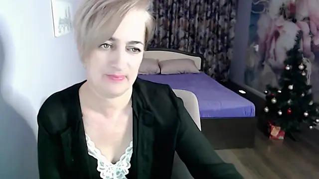 Snapshot of Hot_Girl87 chatting on January 2025 10:10:01 PM Hot Girl87 online show from January 2025 10:10:01 PM