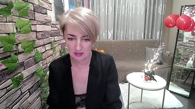 Snapshot of Hot_Girl87 chatting on February 2025 04:31:01 PM Hot Girl87 online show from February 2025 04:31:01 PM