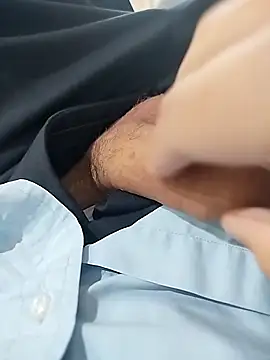 ptrz990 online show from November 2025 01:36:01 PM