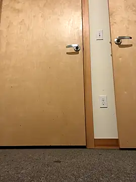 Redfurr69 online show from November 2025 06:58:02 AM