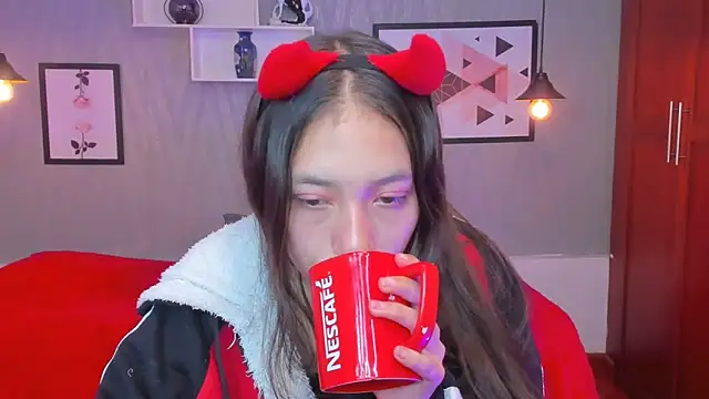 Snapshot of Valeria_roussi chatting on January 2025 07:39:01 PM Valeria roussi online show from January 2025 07:39:01 PM