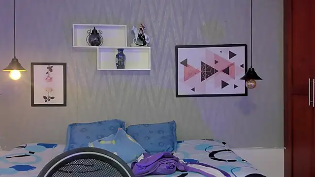 Snapshot of Valeria_roussi chatting on February 2025 02:26:01 PM Valeria roussi online show from February 2025 02:26:01 PM