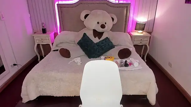 Snapshot of Valentina_Se chatting on December 2024 04:16:02 AM Valentina Se online show from December 2024 04:16:02 AM