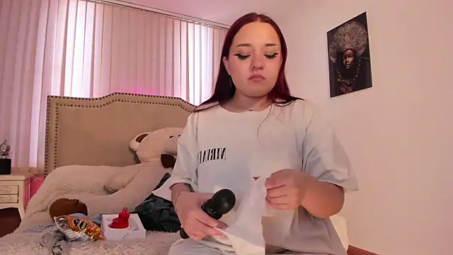 Snapshot of Valentina_Se chatting on January 2025 12:41:02 PM Valentina Se online show from January 2025 12:41:02 PM