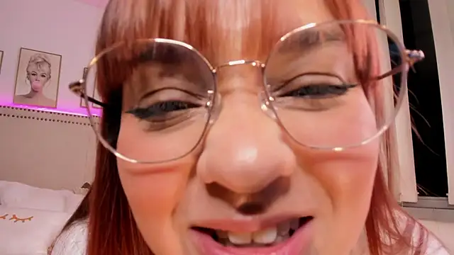 Snapshot of Valentina_Se chatting on February 2025 04:43:01 AM Valentina Se online show from February 2025 04:43:01 AM