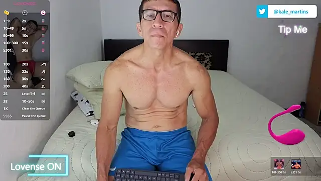 Snapshot of KALE_19 chatting on June 2026 02:54:02 PM KALE 19 online show from June 2026 02:54:02 PM