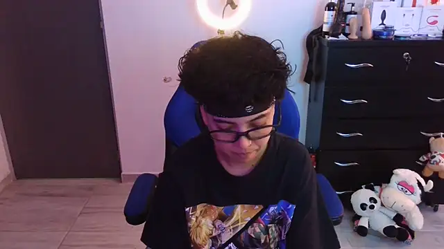 thomascooper7 online show from November 2025 07:34:02 PM