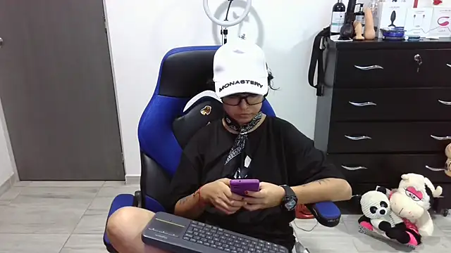 thomascooper7 online show from February 2026 02:50:02 AM