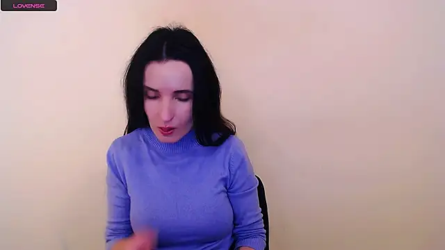 LaimaV  online show from October 2025 10:38:01 AM