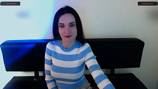 LaimaV  online show from February 2026 05:55:02 PM