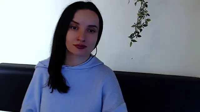 LaimaV  online show from April 2026 09:32:02 PM