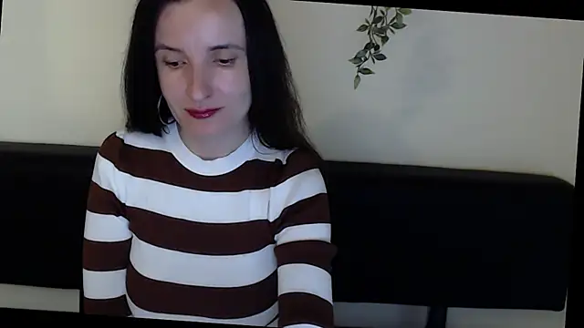LaimaV  online show from May 2026 10:39:02 PM