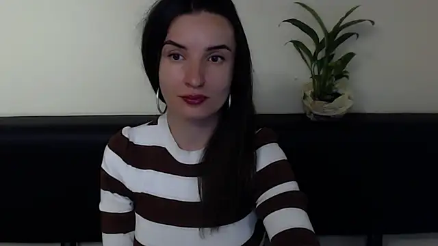 LaimaV  online show from May 2026 03:43:01 PM