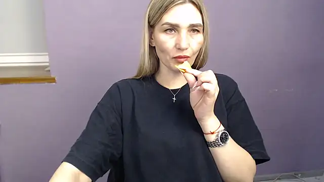  sexy lady online show from November 2025 01:22:02 PM