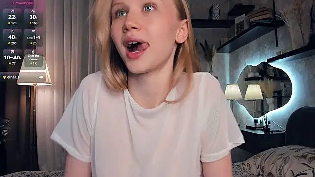 AnitaaClark online show from September 2025 07:03:01 PM