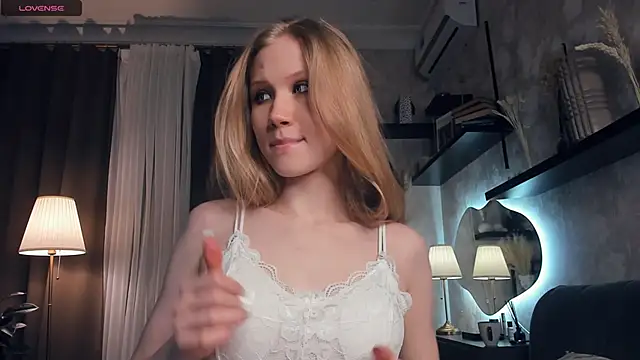 AnitaaClark online show from September 2025 07:06:02 PM