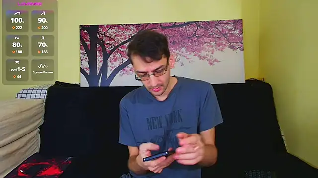 HungEddy online show from October 2025 03:03:02 AM