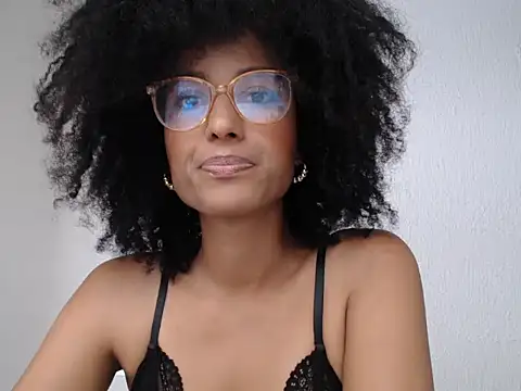 Snapshot of violettamartins chatting on April 2026 08:58:02 PM violettamartins online show from April 2026 08:58:02 PM