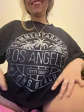 Snapshot of maskinamy chatting on December 2024 11:05:02 PM maskinamy online show from December 2024 11:05:02 PM