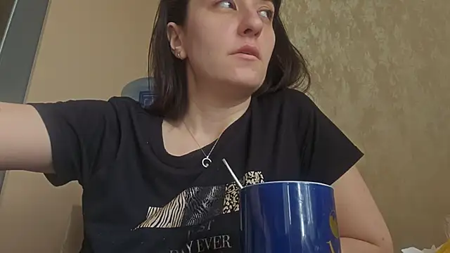 AlejandraDelaney online show from April 2026 12:52:02 PM