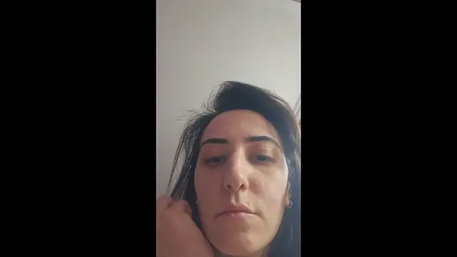 AlejandraDelaney online show from April 2026 01:41:02 PM