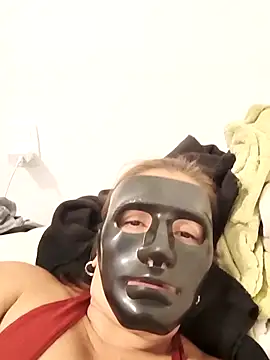 MideleyBranquis online show from November 2025 12:24:02 AM