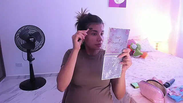 Snapshot of adop_me__ chatting on December 2024 09:43:01 PM adop me   online show from December 2024 09:43:01 PM