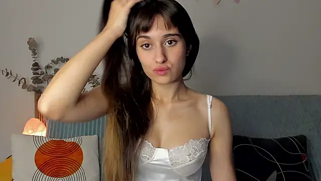 erika hoiree online show from September 2025 03:29:01 AM