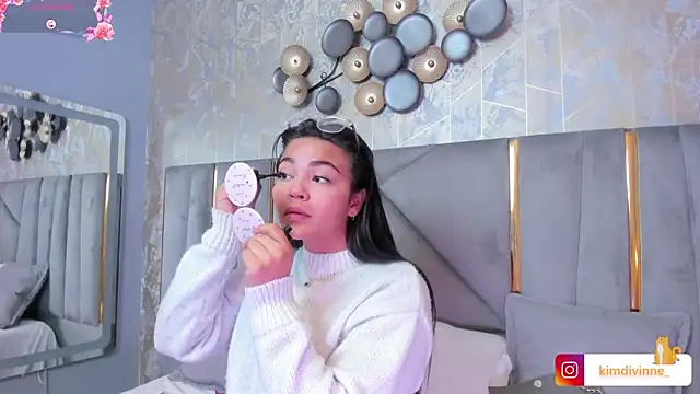 KimDevinne online show from March 2025 02:46:01 AM