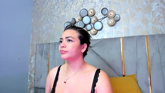 KimDevinne online show from November 2025 02:21:01 AM