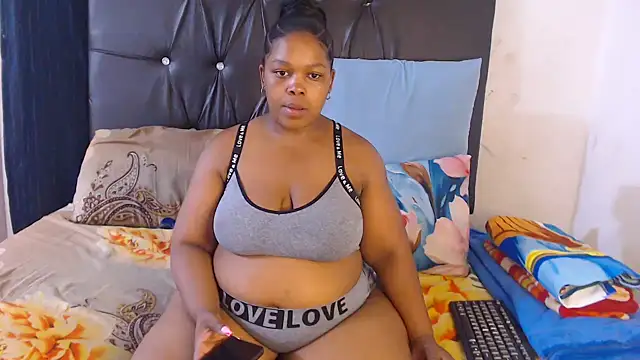 Snapshot of BigbootyNickyx chatting on January 2026 07:06:02 PM BigbootyNickyx online show from January 2026 07:06:02 PM