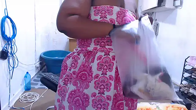 Snapshot of BigbootyNickyx chatting on February 2026 11:20:02 PM BigbootyNickyx online show from February 2026 11:20:02 PM