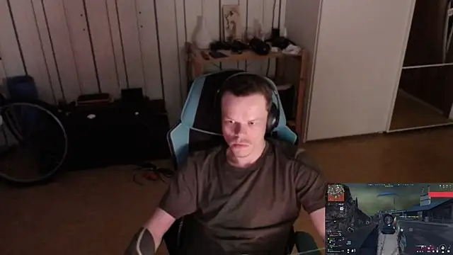 Snapshot of Maksiii-all chatting on October 2025 06:50:02 PM Maksiii-all online show from October 2025 06:50:02 PM