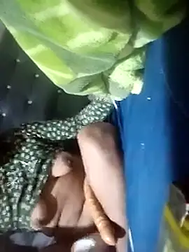 yovana13 online show from January 2026 08:36:02 PM