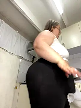 Chloee ep online show from October 2025 04:14:01 AM